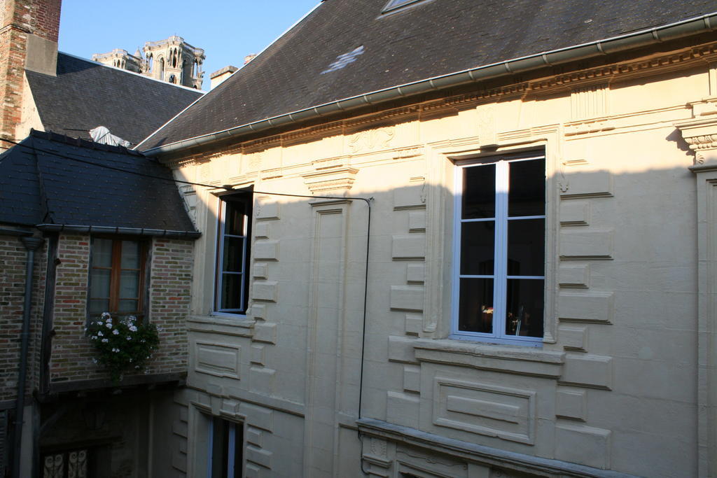 Le Refuge Des Cordeliers Lägenhet Laon Exteriör bild